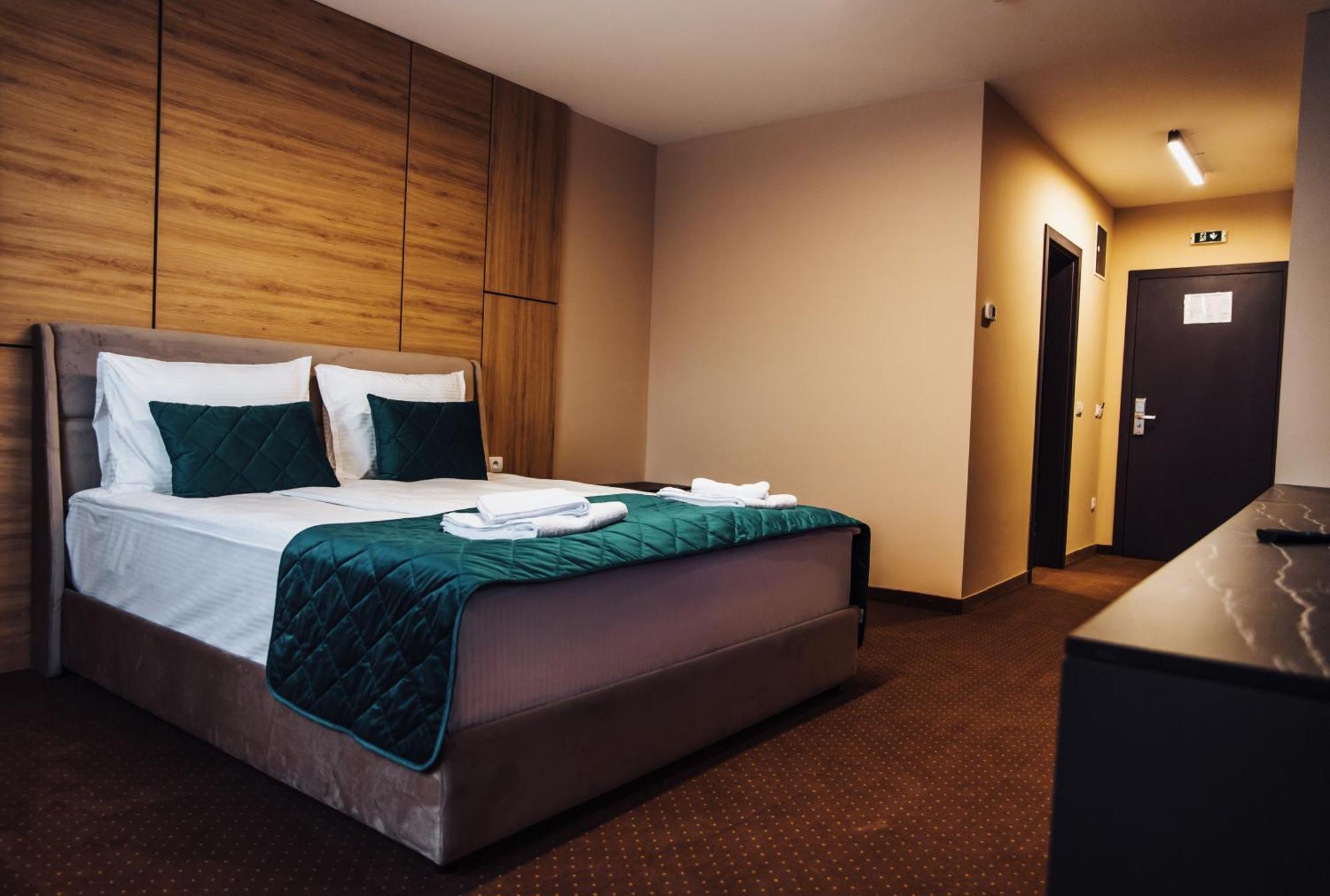 Hotel Brcko Gas Sarajevo Lukavica 객실 사진